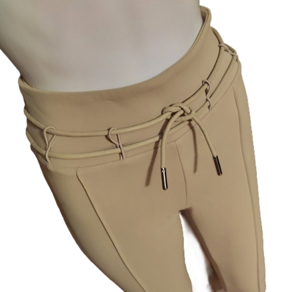 Maniere De Voir Tie Detail Neoprene Zip Ankle Pintucked Leggings In Beige - Picture 3 of 16